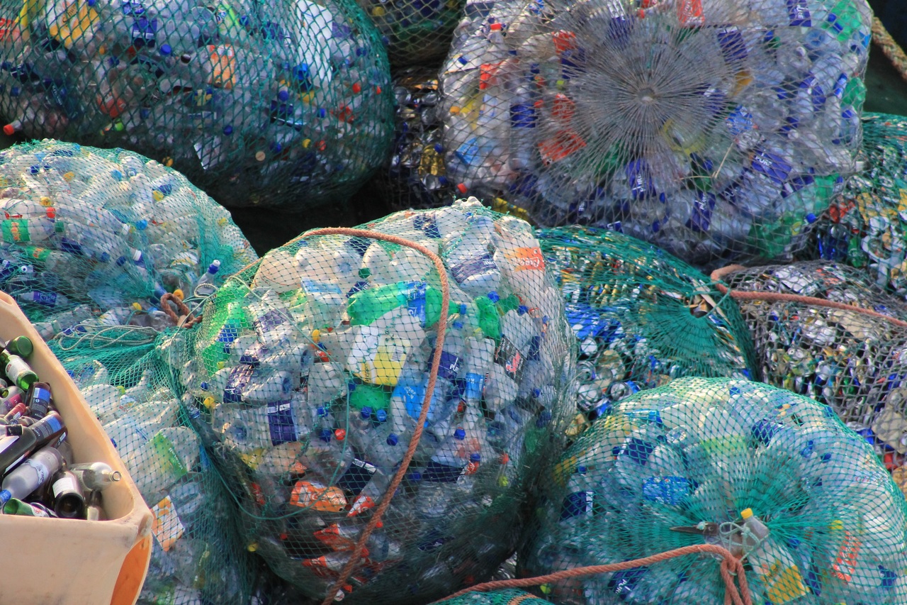 nature-plastic-environment-pet-colorful-transparent-908532-pxhere.com (1).jpg