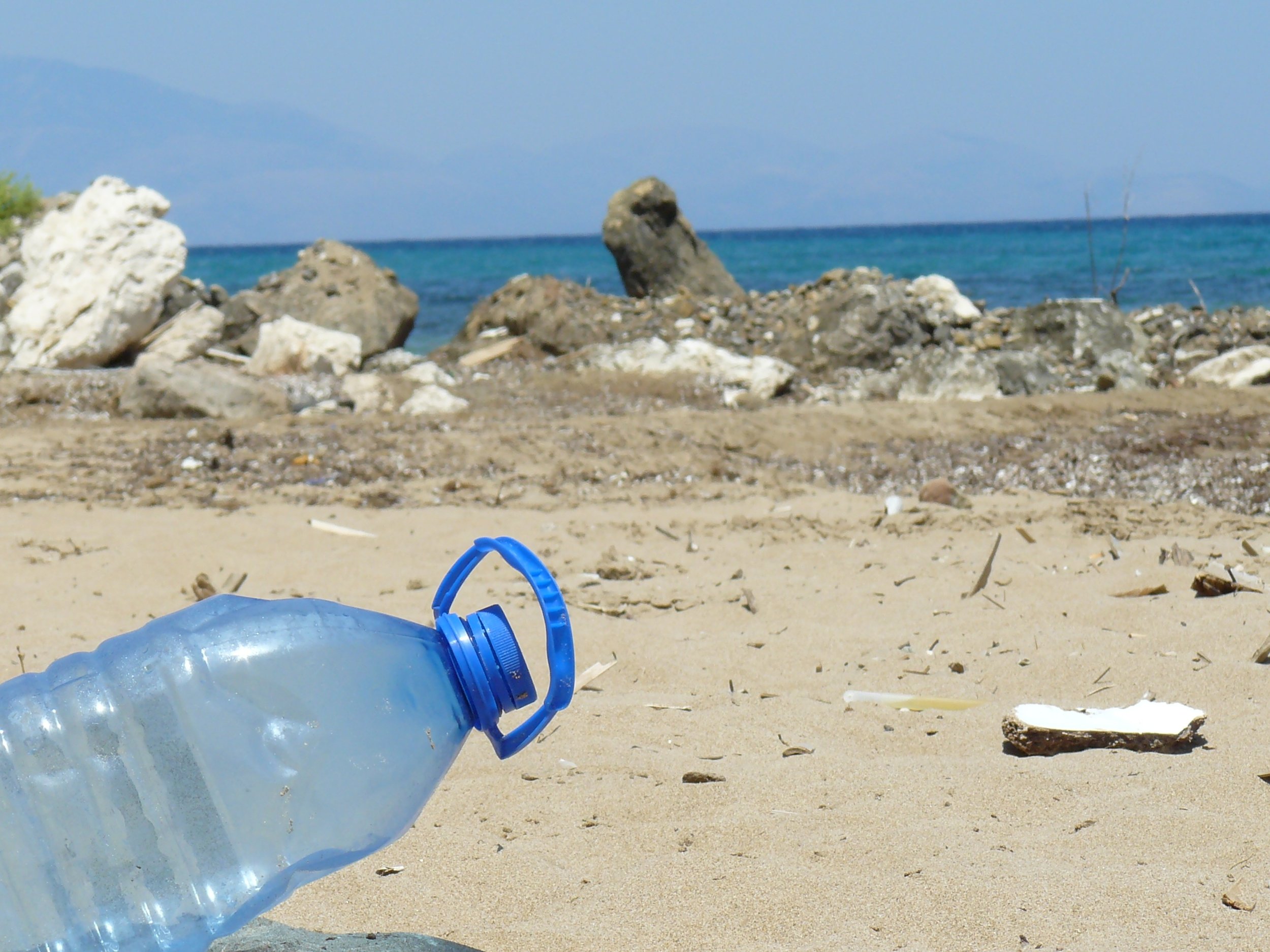 beach-sea-coast-sand-plastic-environment-758917-pxhere.com.jpg